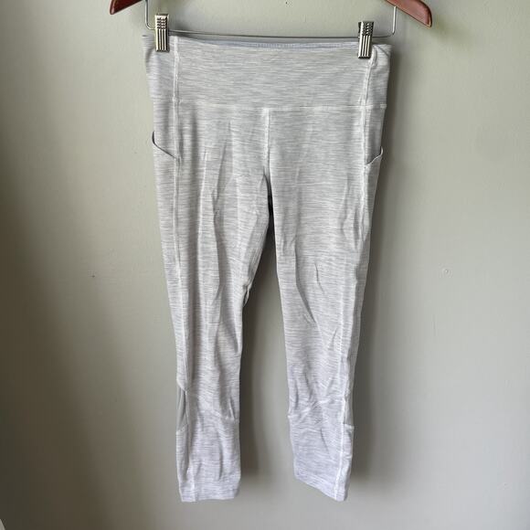 LULULEMON Size 6 Space Nimbus Striped PACE RIVAL Leggings Pocket Crop 23” Inseam - Picture 1 of 10
